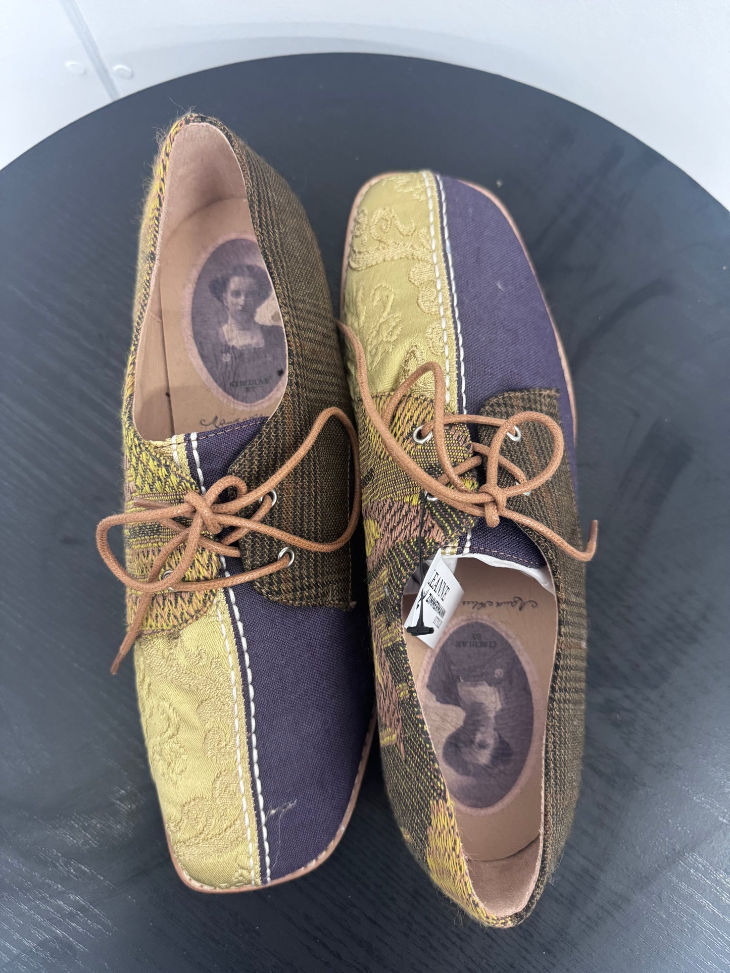 Circular by M.A.Dainty Oxford shoe