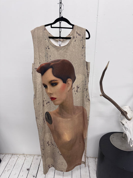 Circular by Maud Alice Dainty 'Strike a pose"