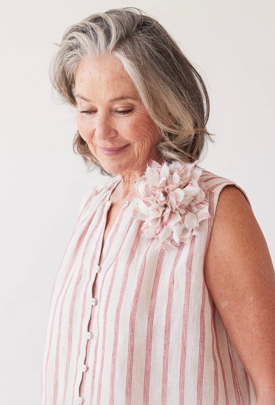 Eva's Sunday Flower Brooch